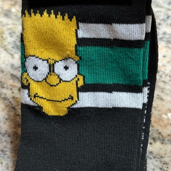 NWT. 2 pack Simpson’s socks - Picture 5 of 10